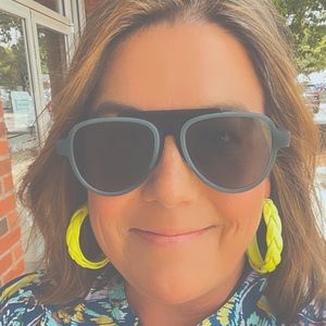 Meet your Posher, Ali